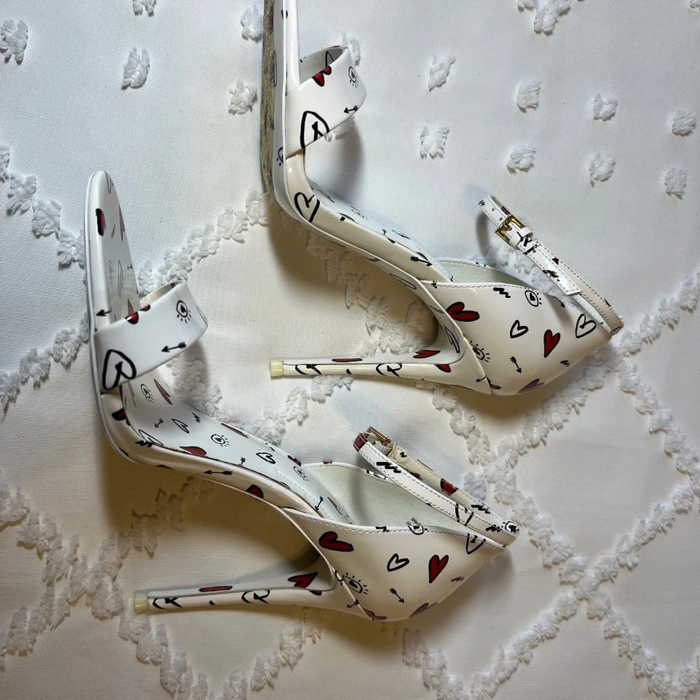 ALDO Brandii Milk Kiss Limited Edition Red Heart Heels SIZE 7.5 - Picture 6 of 15